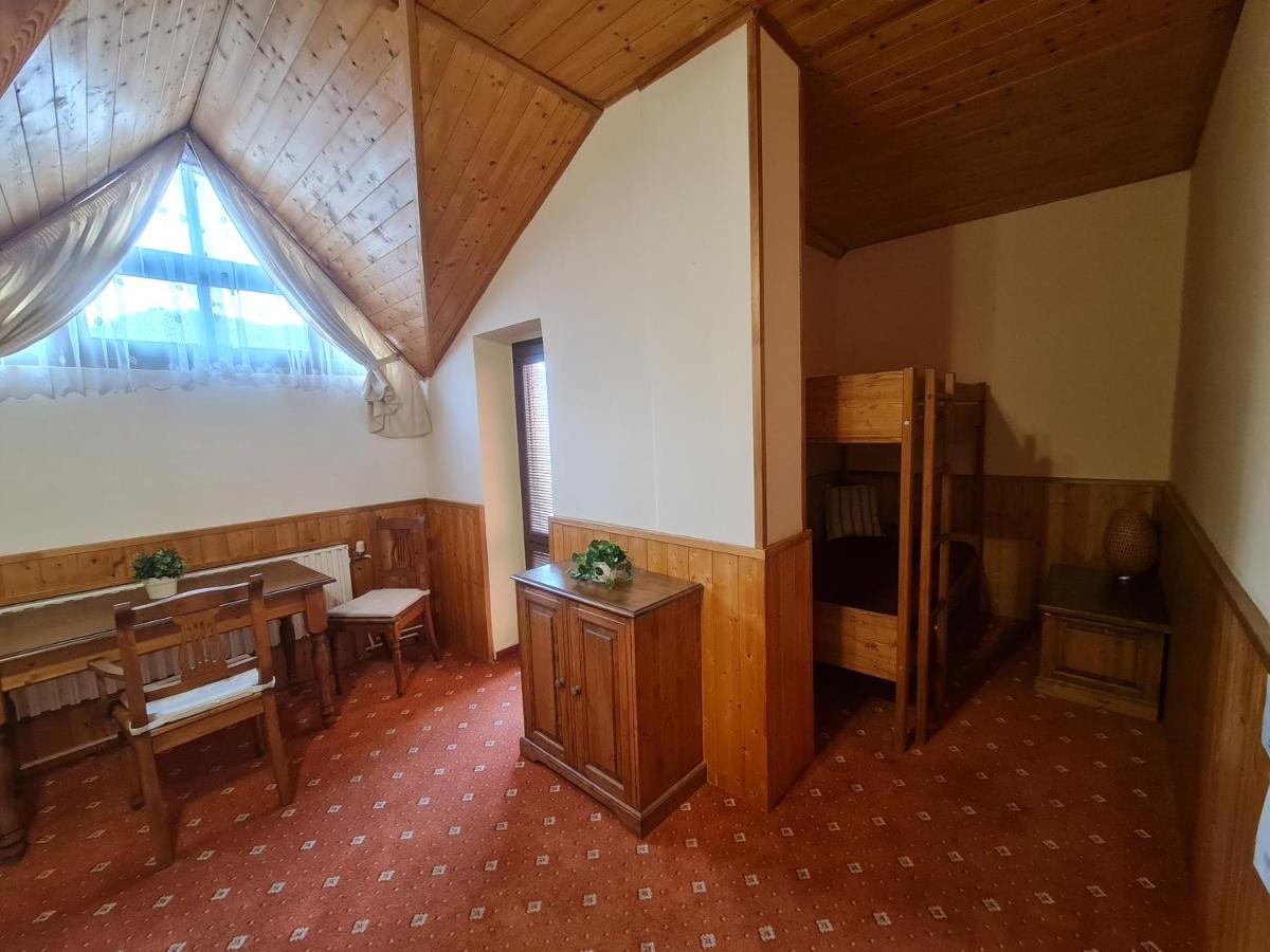 Garni Hotel Asas*** Мост Экстерьер фото