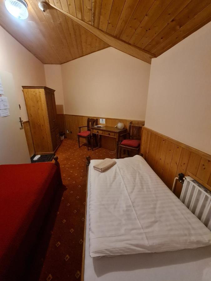 Garni Hotel Asas*** Мост Экстерьер фото