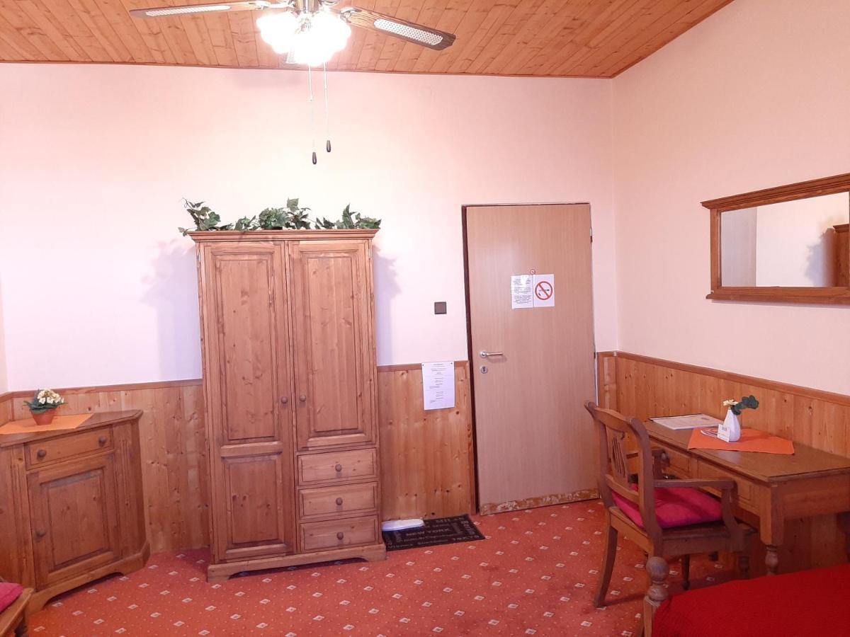 Garni Hotel Asas*** Мост Экстерьер фото