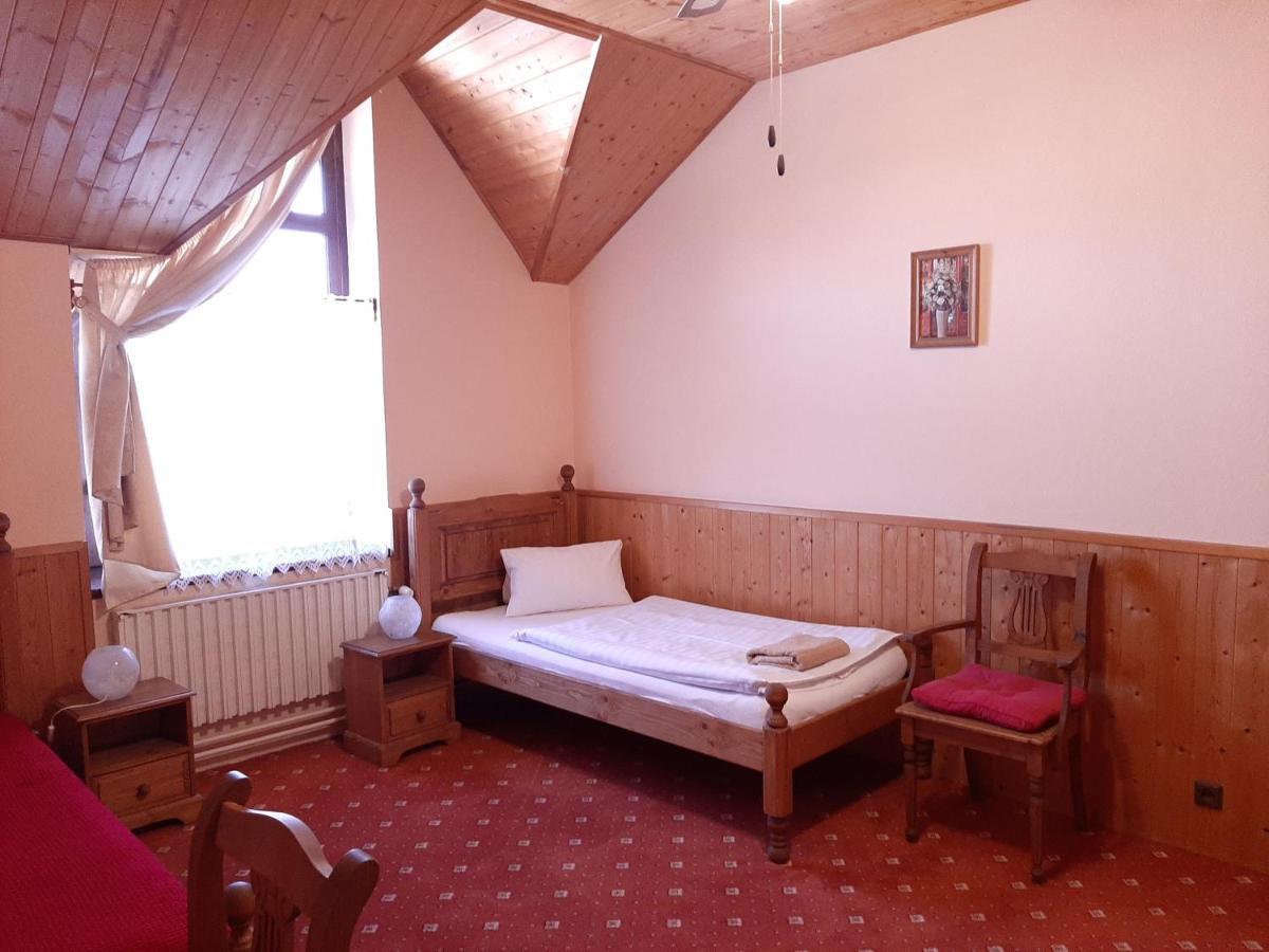 Garni Hotel Asas*** Мост Экстерьер фото